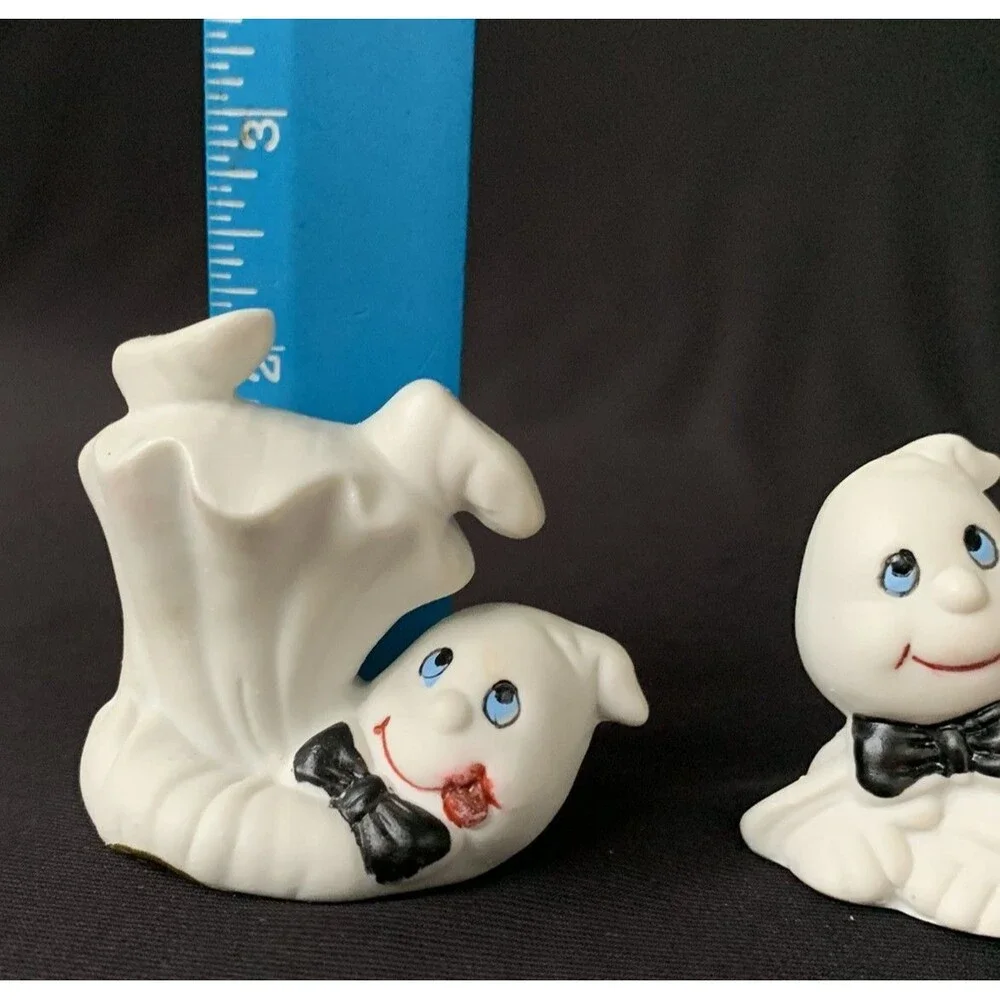80s Vintage Halloween Ceramic Ghosts Tumbling Duo World of Gifts Imports Taiwan